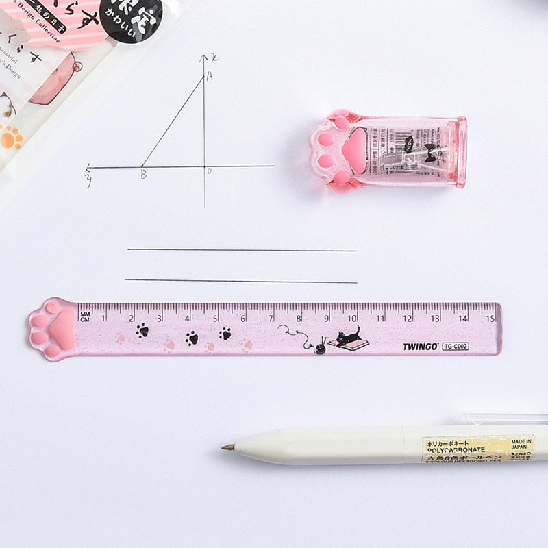 Taille-crayon patte de chat