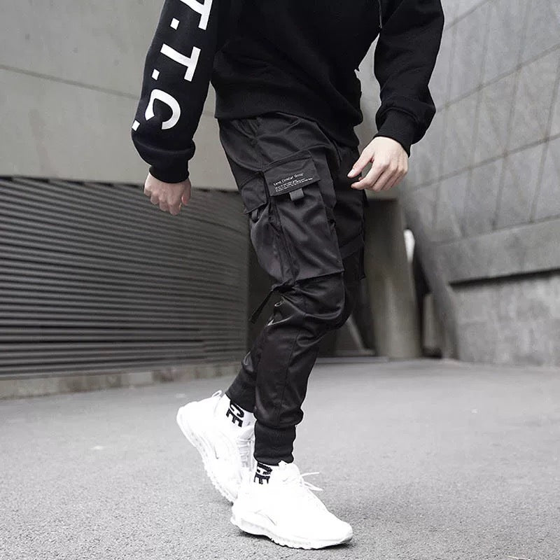 YE2032 Matte Black Joggers