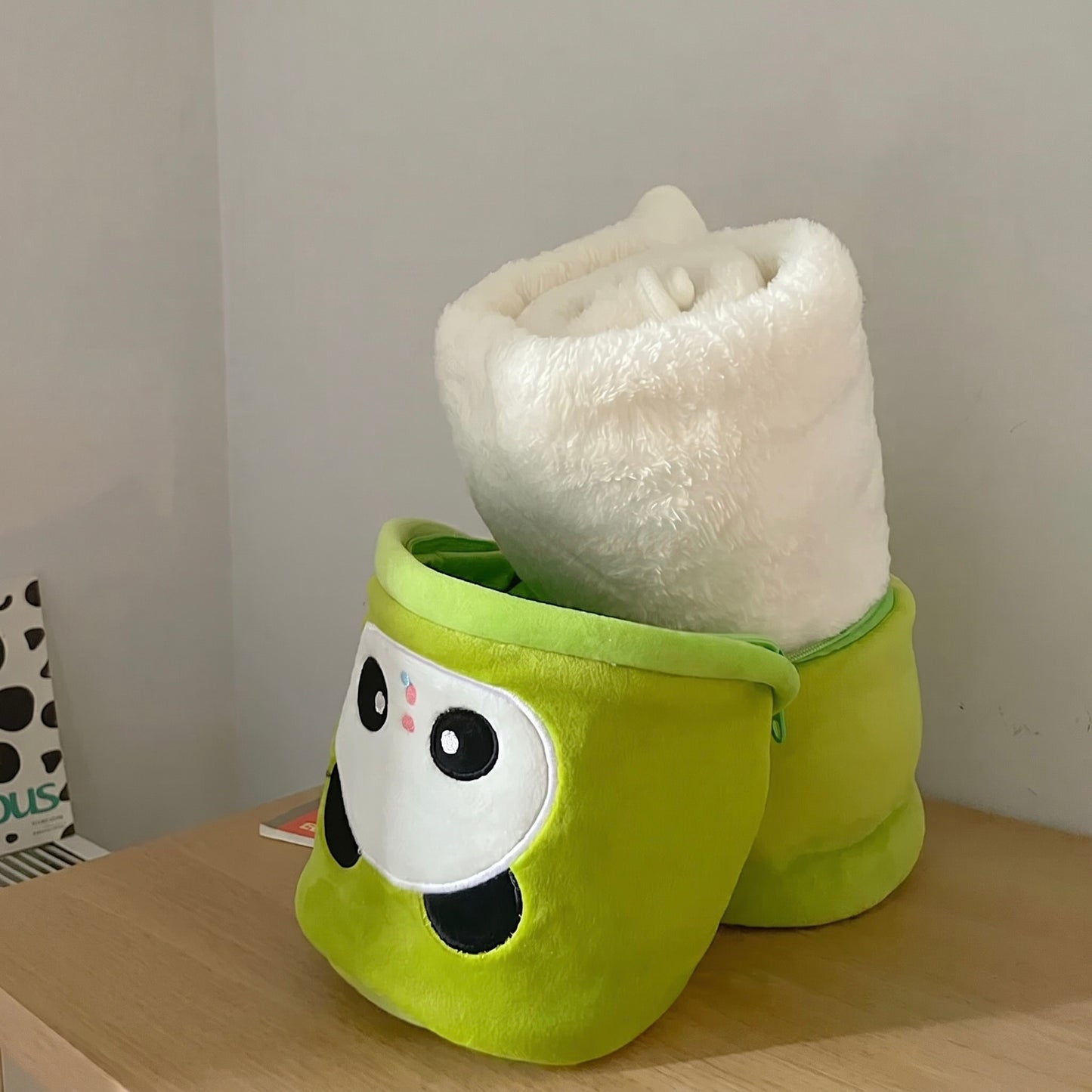 Peluches et couverture Panda Bambou