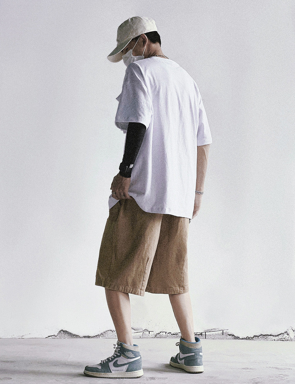 HiT32 Mini Hoodie Tee