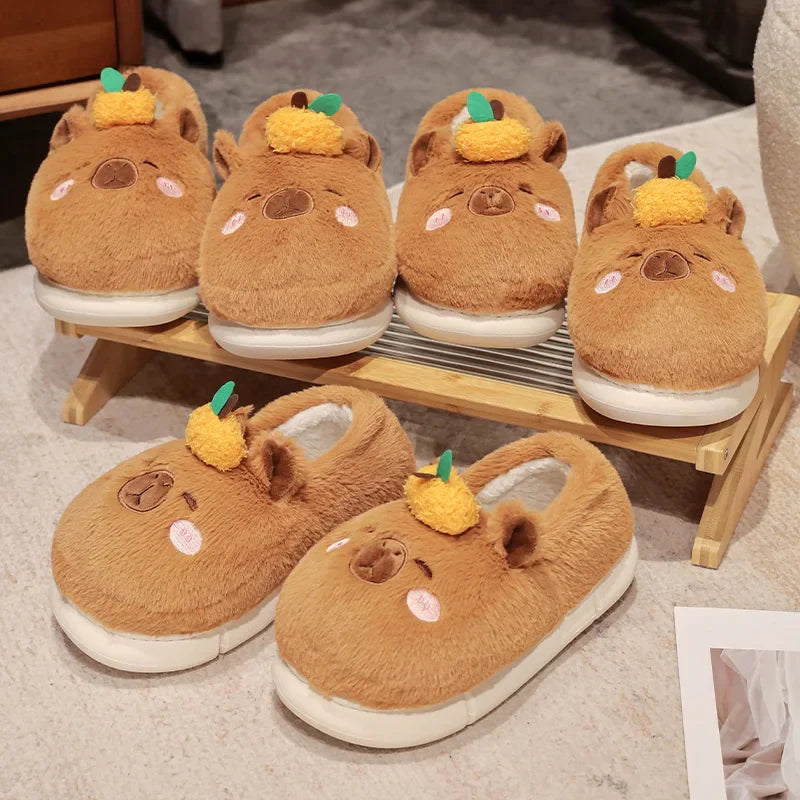 Lindas pantuflas de capibara