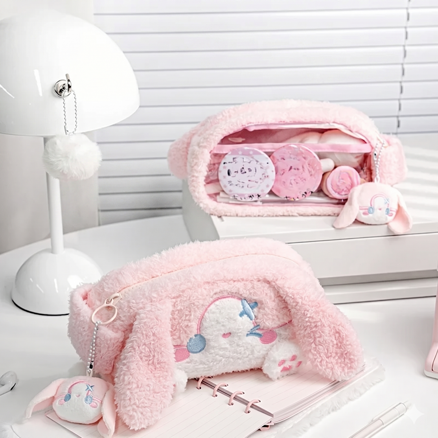 Trousses à crayons en peluche kawaii
