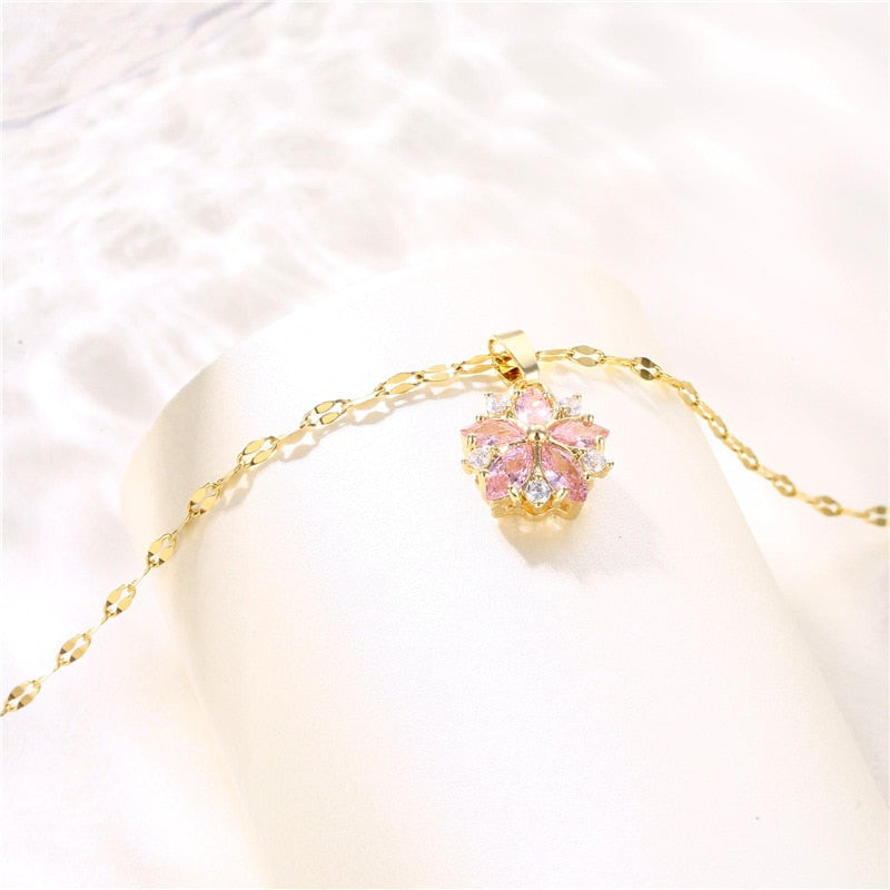Collier pendentif fleur de cerisier en cristal
