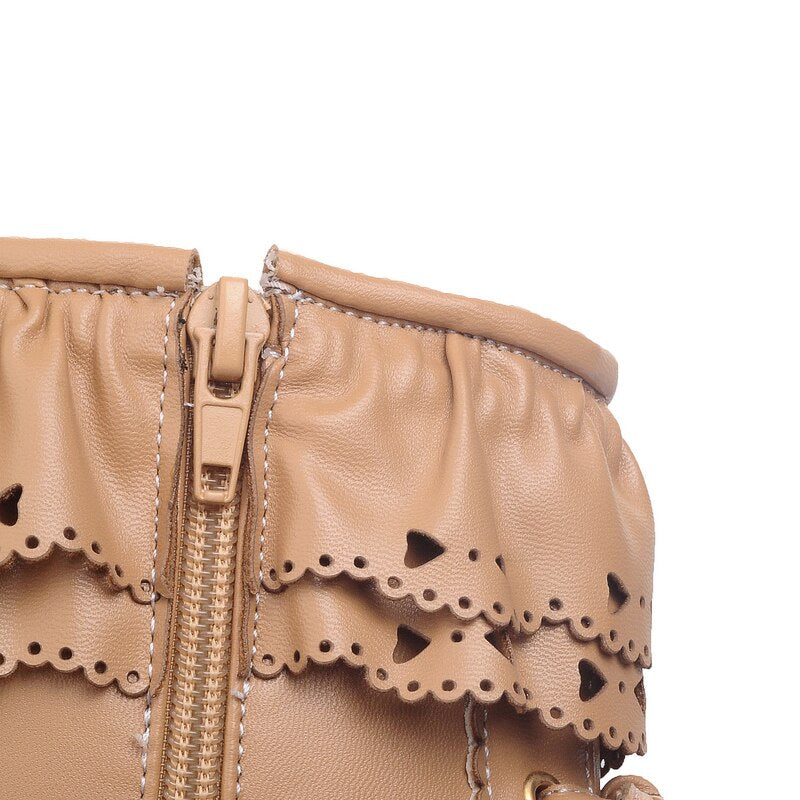 Bottines à lacets et bout rond