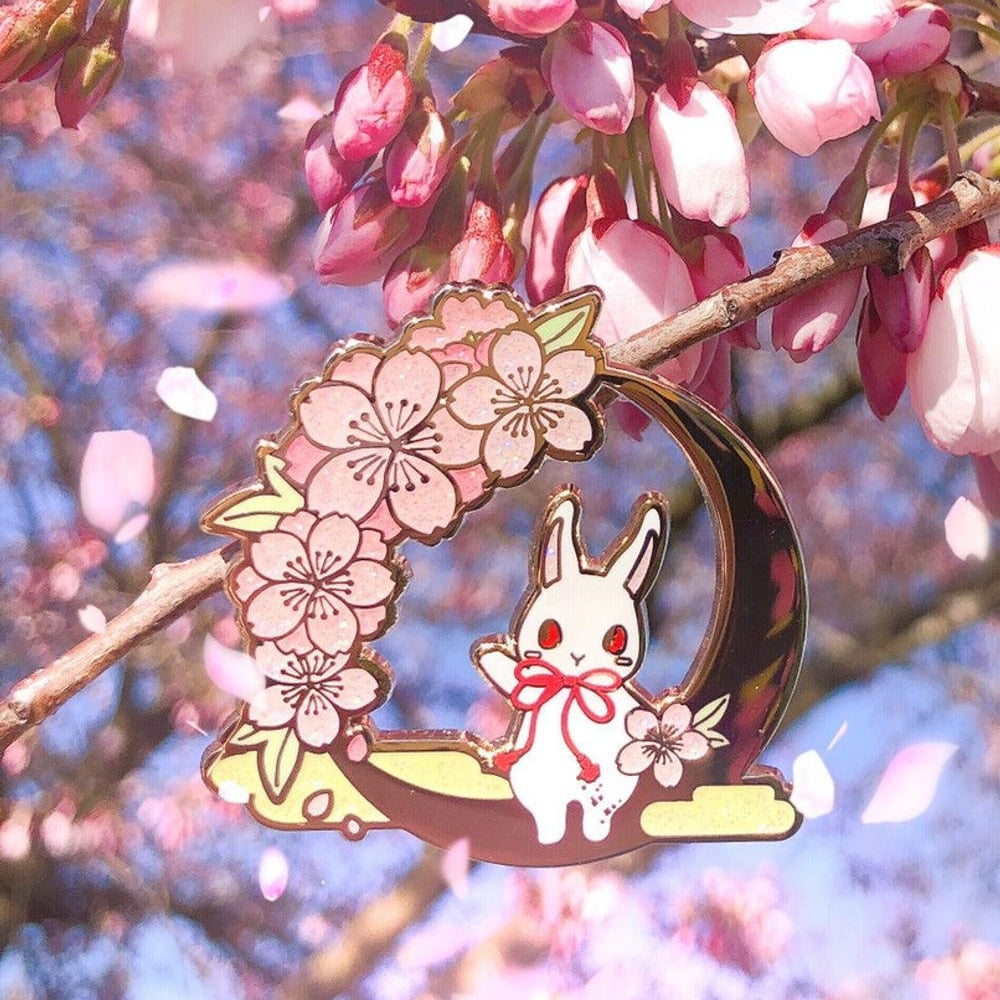 Broche en émail Sakura Bunny