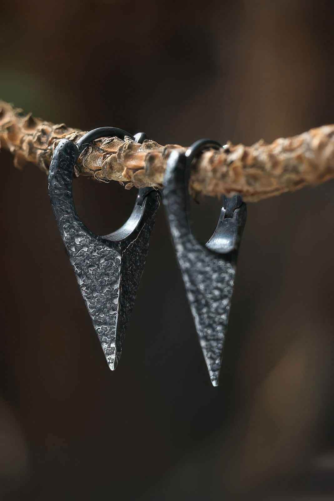 Neutral Black Rock Texture Geometric Ear Stud Earrings