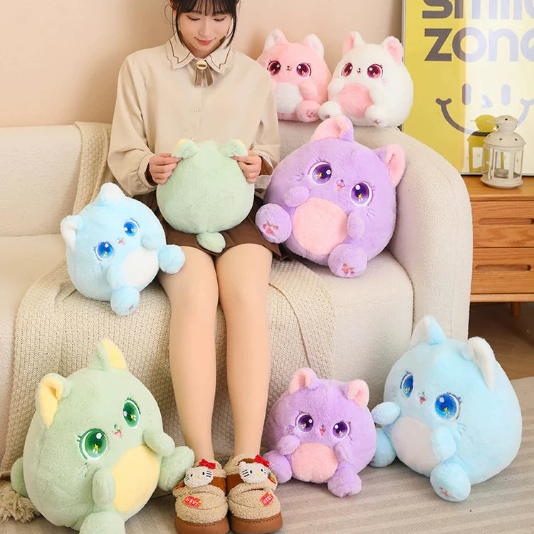 Peluches de chat potelé