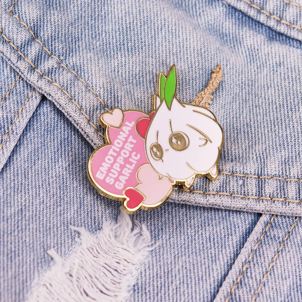 Broche émaillée à l'ail kawaii