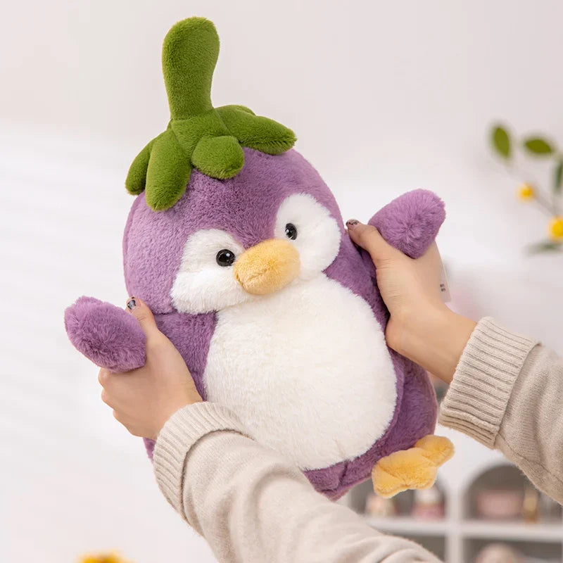 Peluches d'aubergine mignonnes pingouin