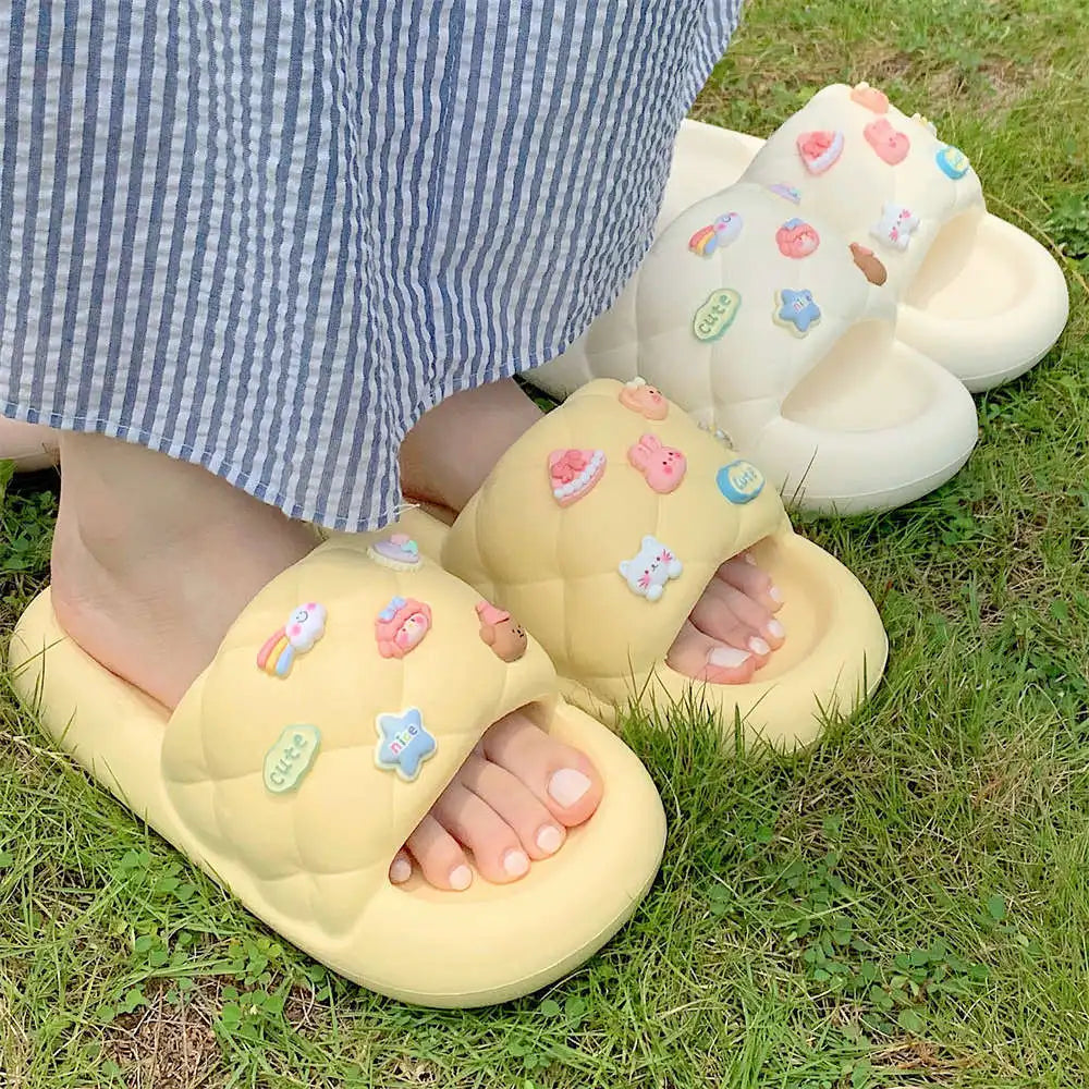 Sandales à semelle épaisse avec motif animal mignon