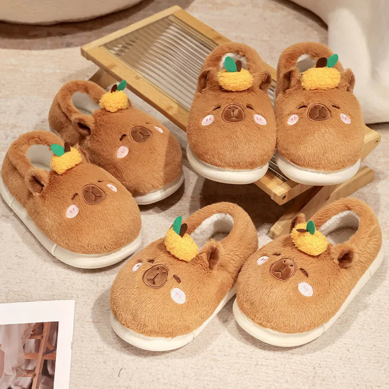 Lindas pantuflas de capibara