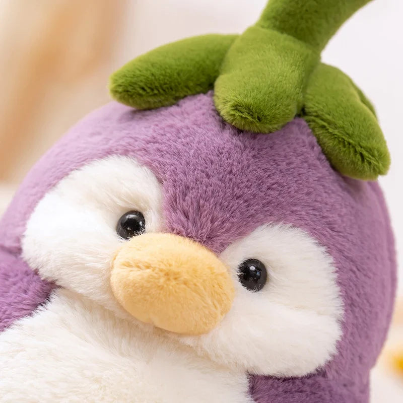 Peluches d'aubergine mignonnes pingouin