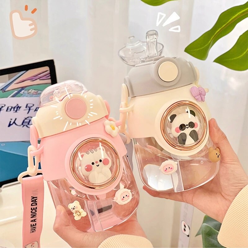 Botellas de agua con forma de animal con tapa y pajita