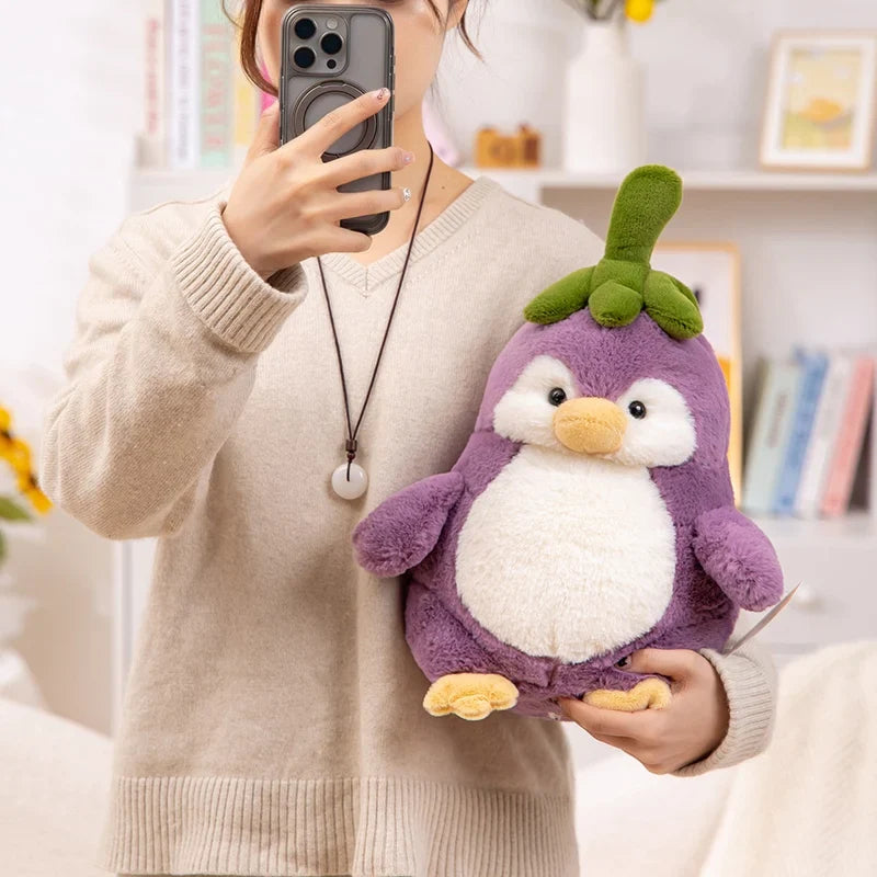 Peluches d'aubergine mignonnes pingouin