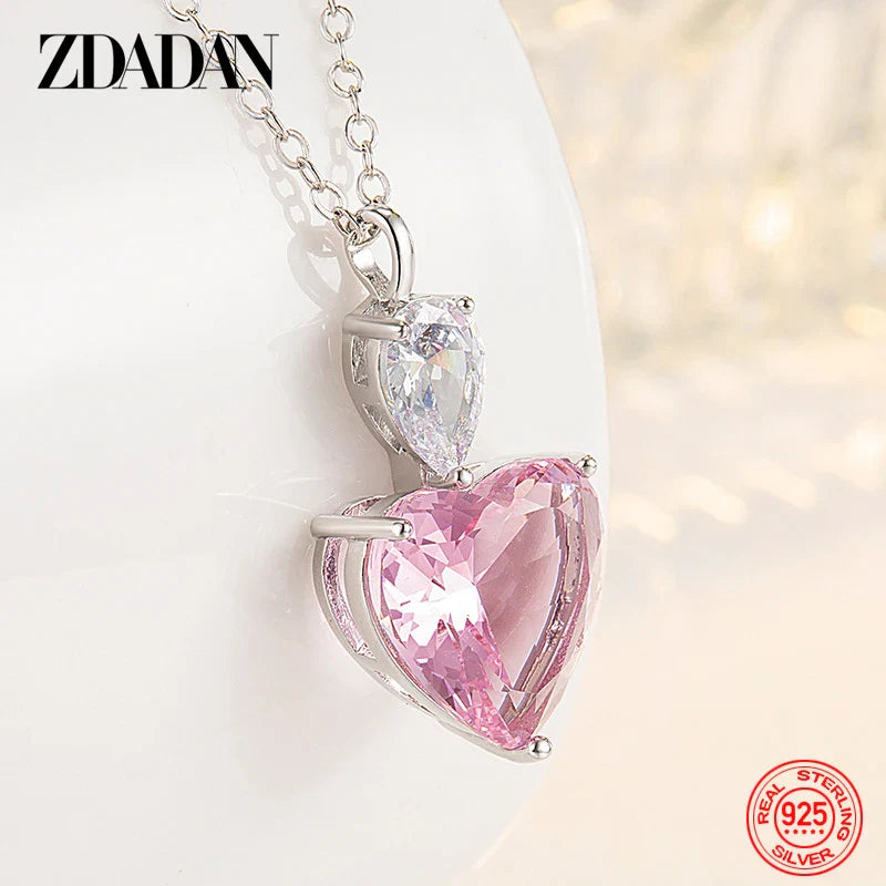 Collier avec pendentif en forme de cœur en zircon rose