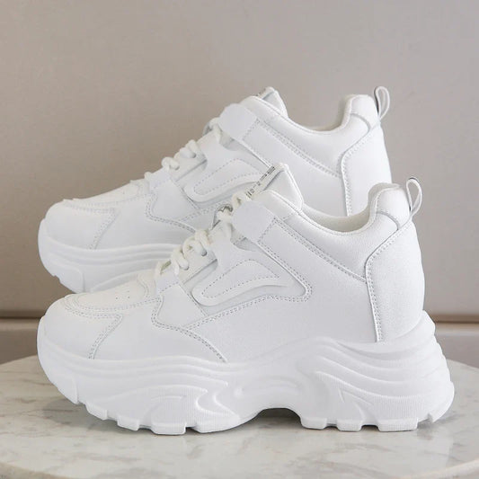 Lindas zapatillas de plataforma