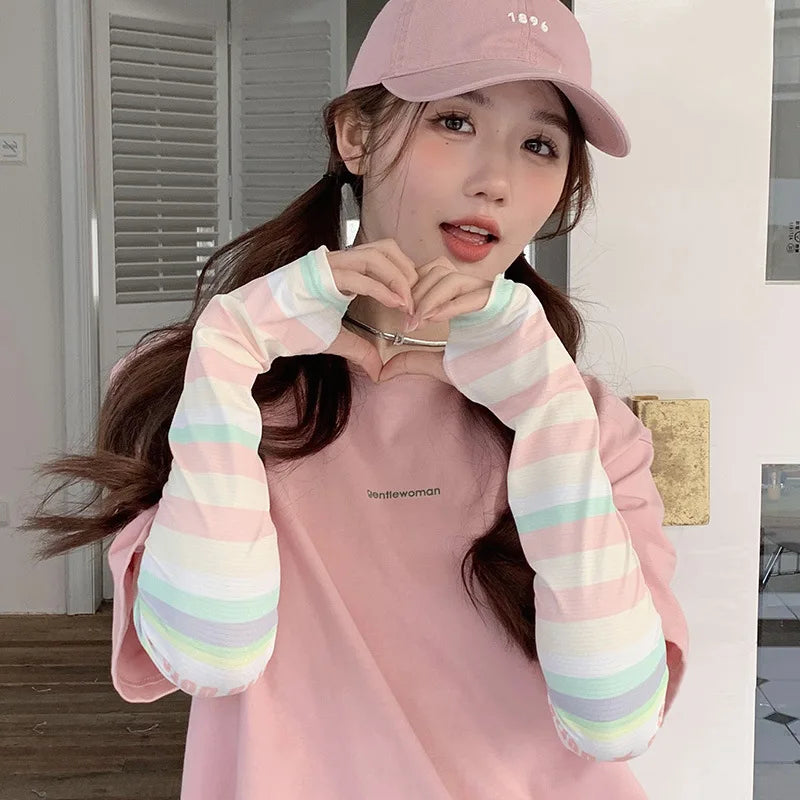 Manchettes à rayures arc-en-ciel