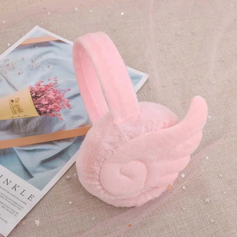 Cache-oreilles en peluche avec ailes