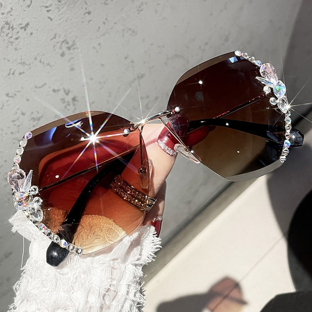 Lunettes de soleil sans monture en strass