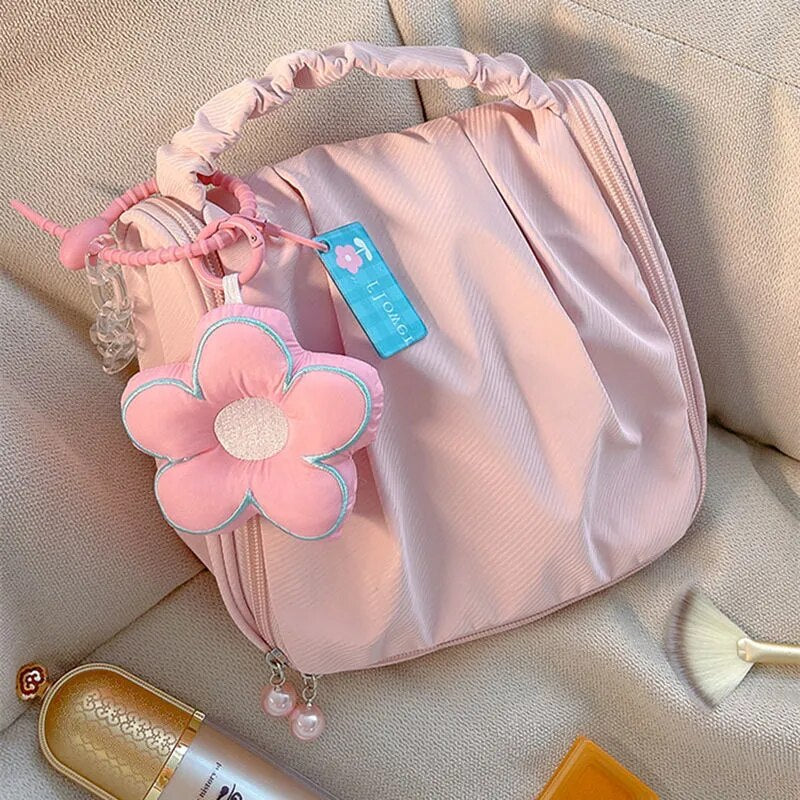 Bolsa de maquillaje con colgante de flores