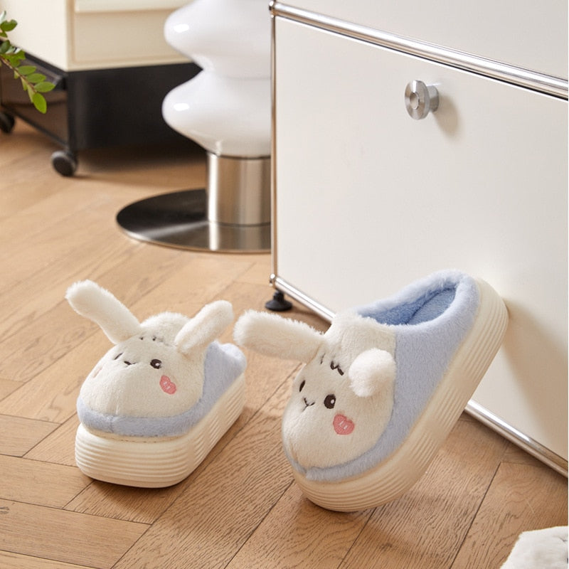 Toboggans à plateforme en forme de lapin en peluche