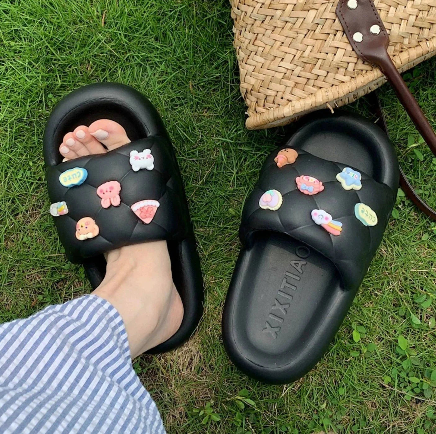 Sandales à semelle épaisse avec motif animal mignon