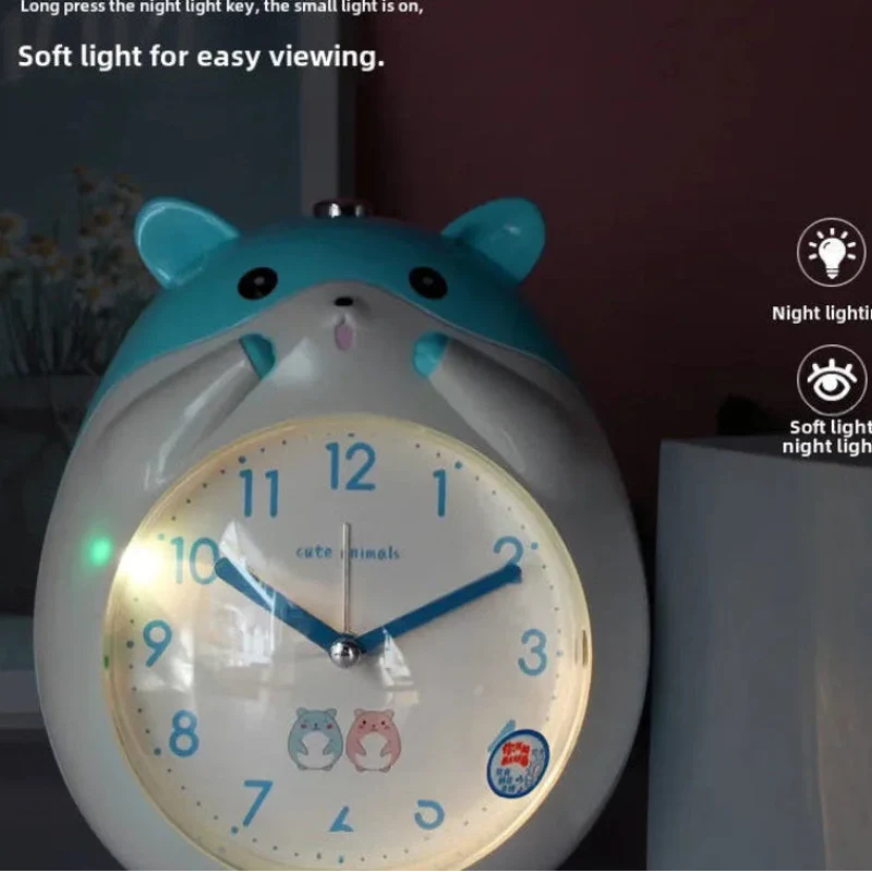 Mignonne horloge et veilleuse hamster