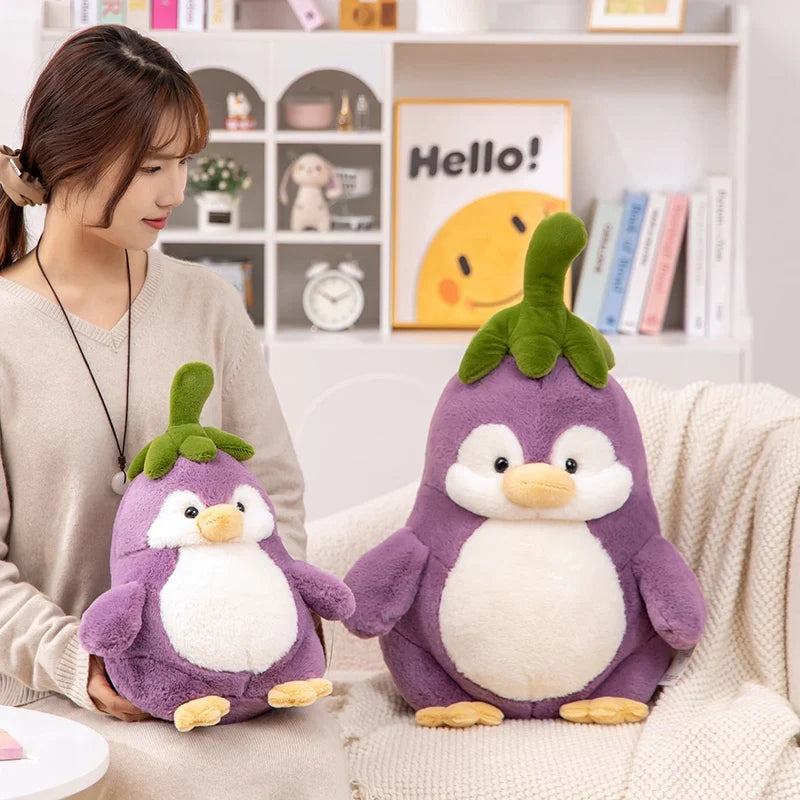Peluches d'aubergine mignonnes pingouin
