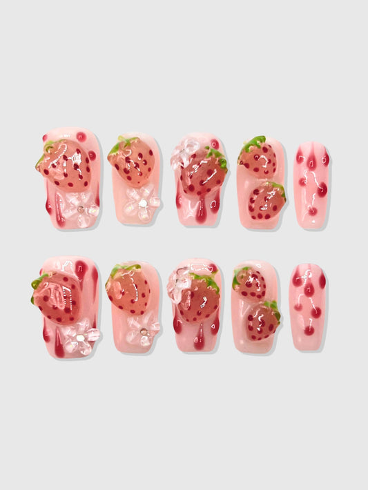 Strawberry Shortcake Nekoyanin Press-On Nails