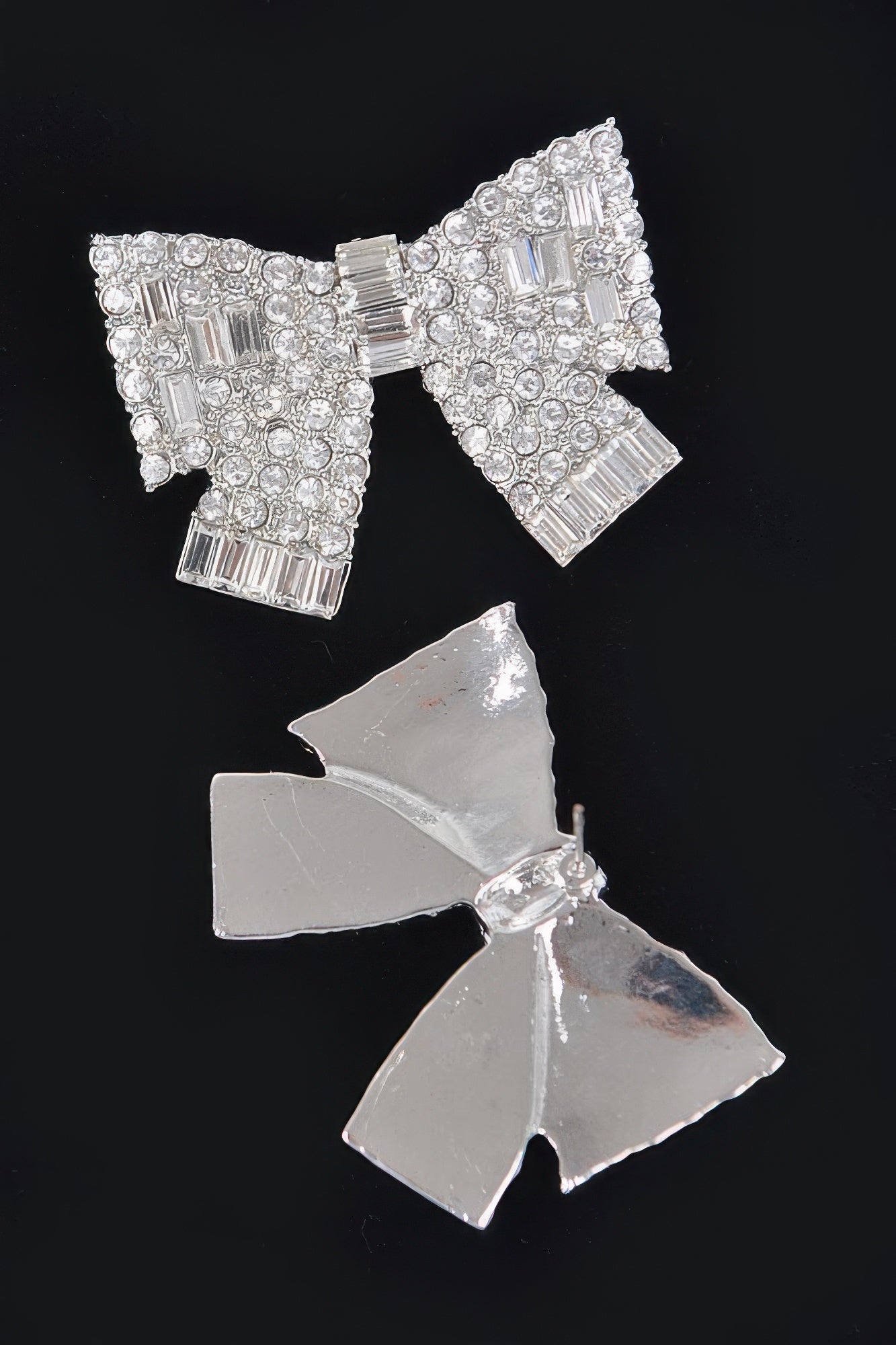Boucles d'oreilles en strass en forme de ruban