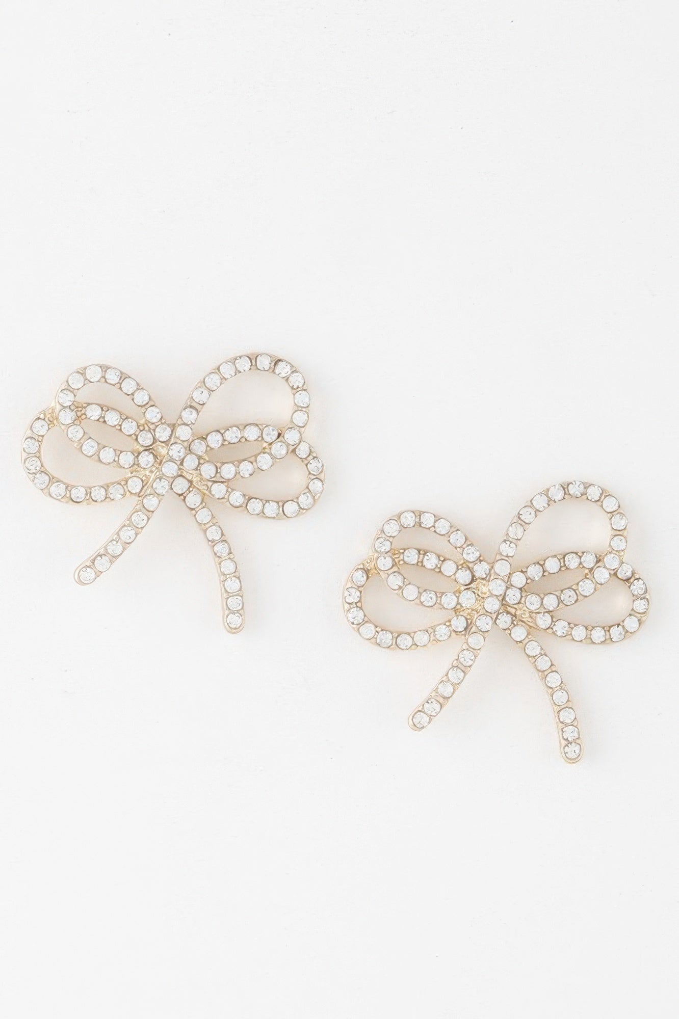 Boucles d'oreilles ruban doublement ornées
