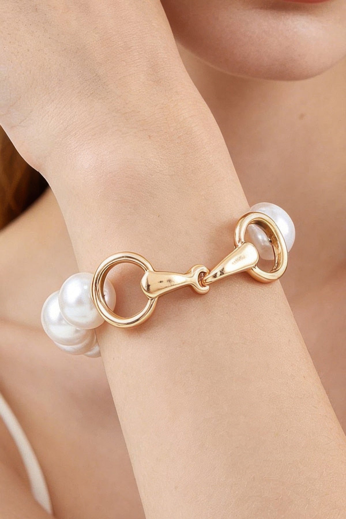 Elegant Pearl Beaded Toggle Bracelet