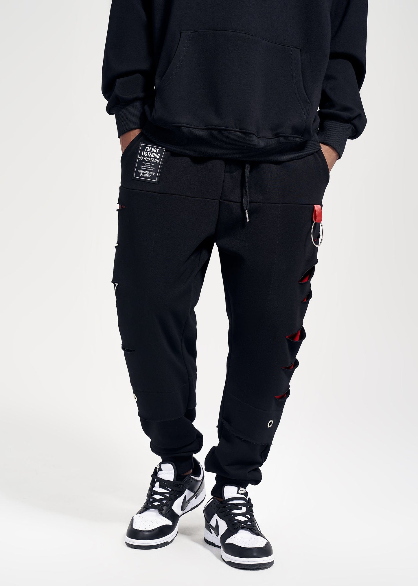 Pantalon de survêtement à découpes BF860