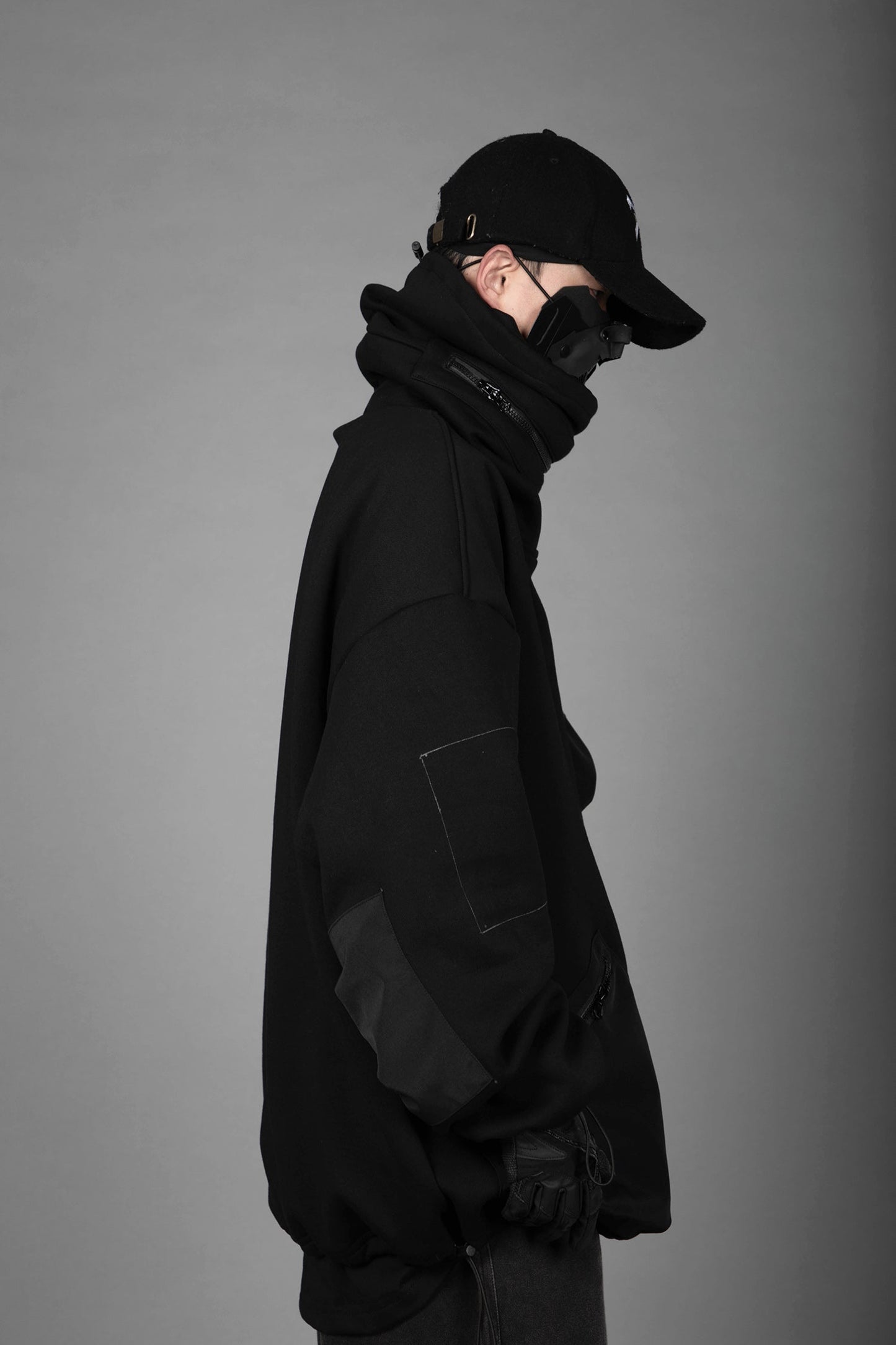 HiH33 Black Utility Hoodie