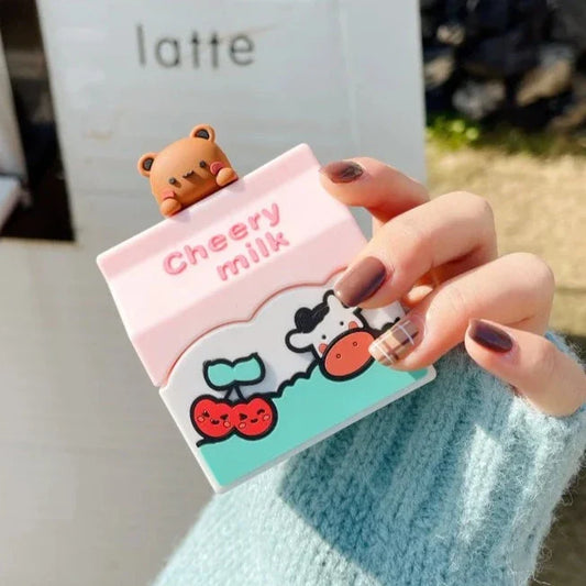 Estuche para AirPods con diseño de oso de leche y cereza "Cheery"