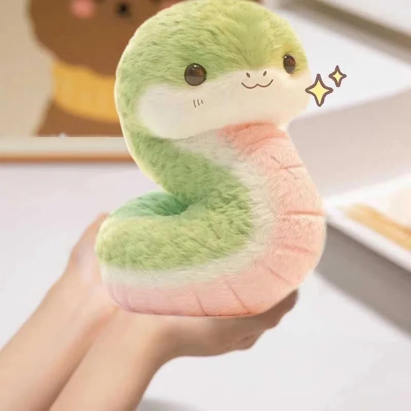 Peluche serpent kawaii