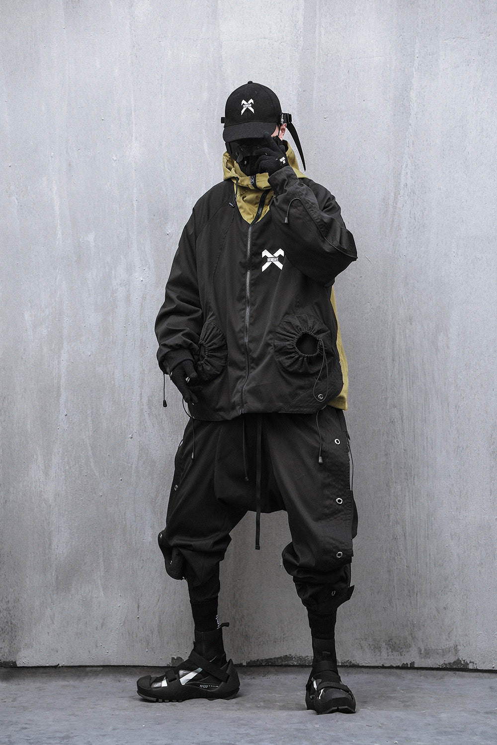 HiJ14 Black Industrial Climber Jacket