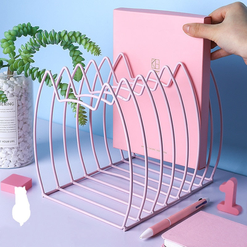 Organiseur de bureau en métal en forme de chat